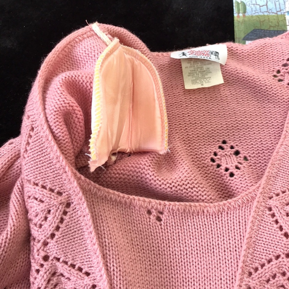 Bright Lights Pink Diamond Cut Out V-Neck Lapel Style Pull On Tunic Sweater 8